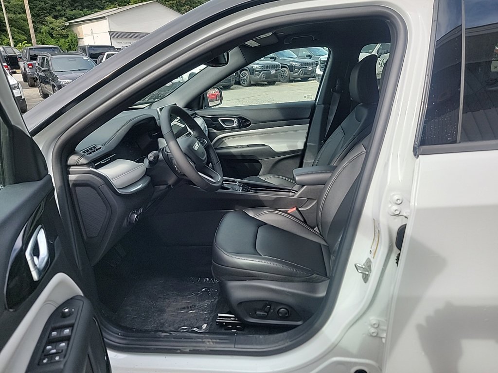 New 2026 Jeep Compass Limited AWD/4WD image 5