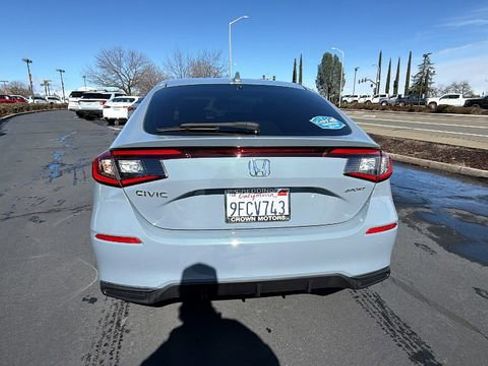 Used 2023 Honda Civic Sport image 5