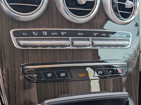 Used 2022 Mercedes-Benz GLC 300 w/ Premium Package Lite image 14