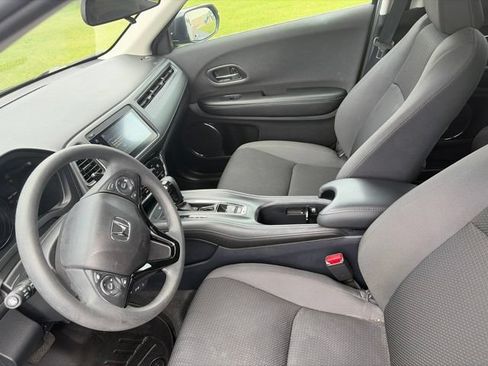 Used 2022 Honda HR-V EX image 6