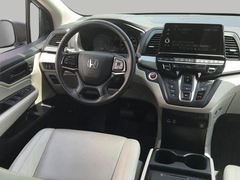 Used 2025 Honda Odyssey EX-L image 5