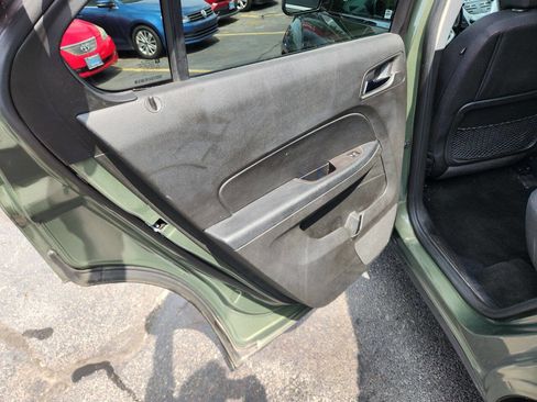 Used 2015 Chevrolet Equinox LT w/ Driver Convenience Package image 19