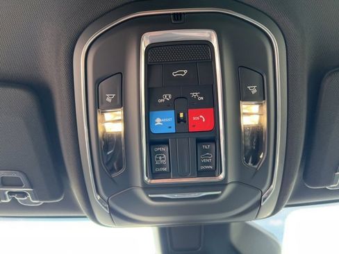 New 2025 Jeep Grand Cherokee L Altitude image 30