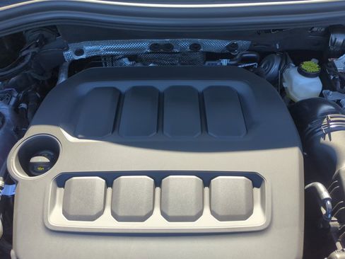 New 2026 Volkswagen Tiguan SE R-Line image 21