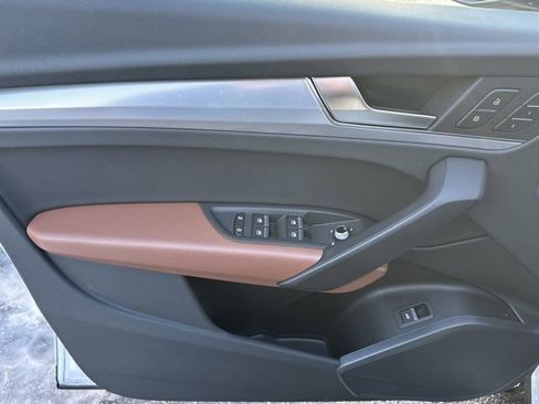 Used 2025 Audi Q5 2.0T Premium w/ Convenience Plus Package image 26