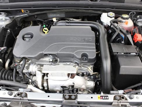 Used 2024 Chevrolet Malibu LT FWD image 32