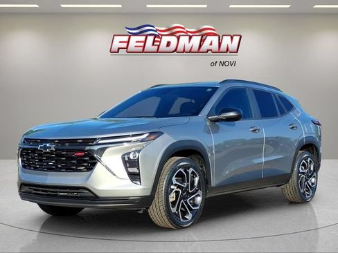 Used 2024 Chevrolet Trax RS w/ Driver Confidence Package FWD image 1