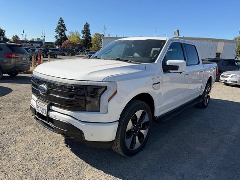 Used 2023 Ford F150 Lightning Platinum AWD/4WD image 1