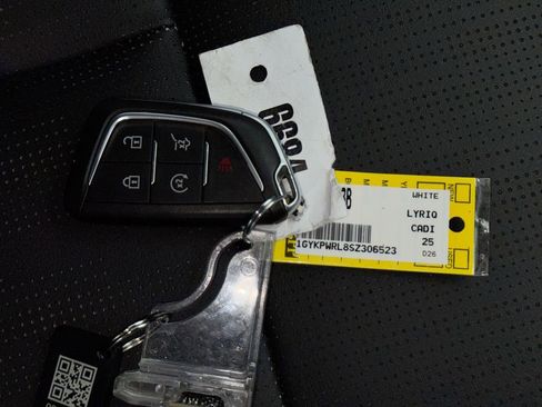 Used 2025 Cadillac Lyriq Sport AWD/4WD image 37