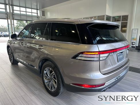 Used 2020 Lincoln Aviator 2WD image 11