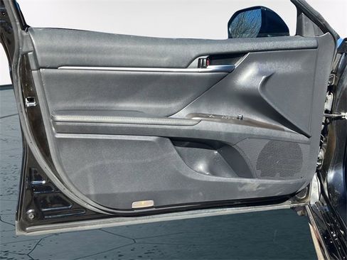 Used 2021 Toyota Camry XSE w/ Cold Weather Package image 18