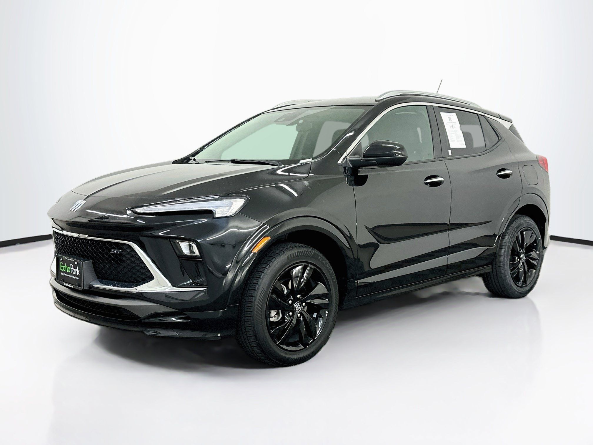 Used 2024 Buick Encore GX Sport Touring AWD/4WD image 3