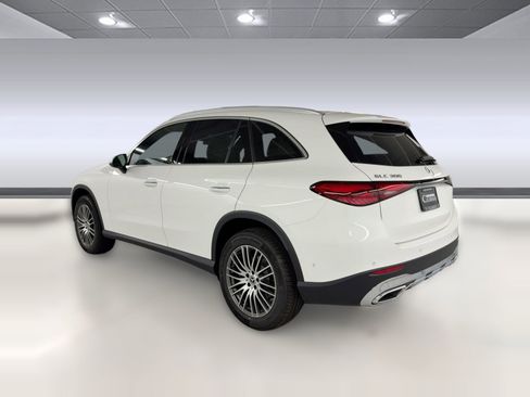 Certified 2026 Mercedes-Benz GLC 300 image 3