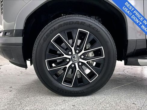 Used 2025 Lexus GX 550 w/ Accessory Package (2T) image 12