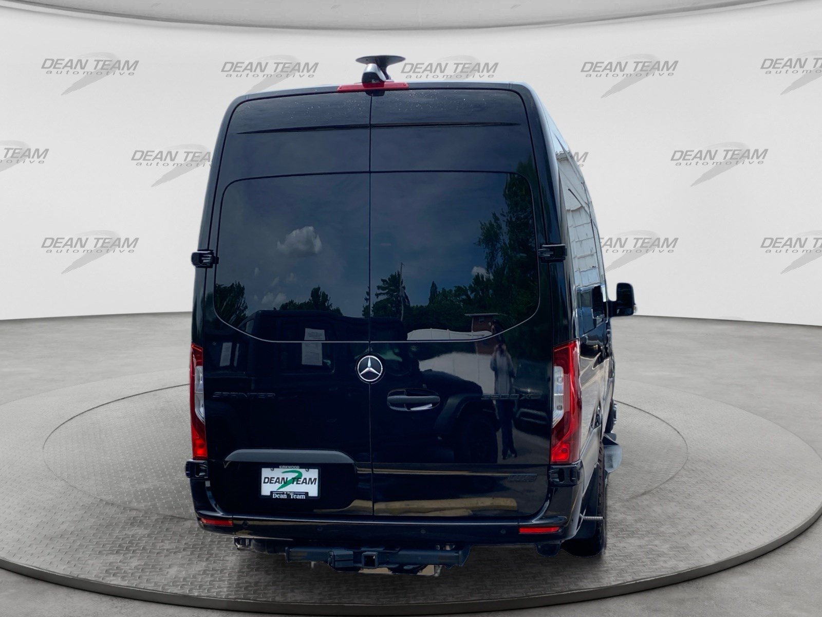 Used 2022 Mercedes-Benz Sprinter 3500 image 7
