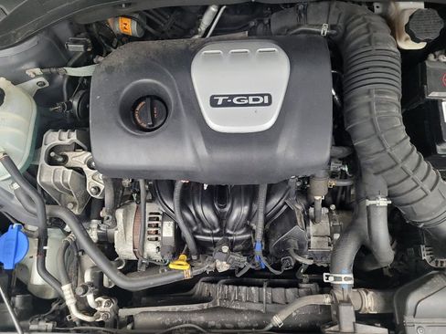 Used 2018 Hyundai Elantra GT Sport w/ Sport Tech Package 04 FWD image 30