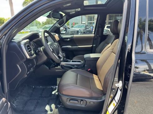 Used 2023 Toyota Tacoma Limited RWD image 10
