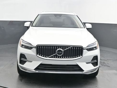 Certified 2023 Volvo XC60 B5 Plus w/ Protection Package Premier image 10