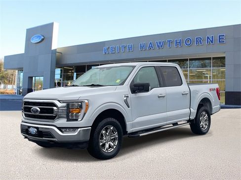 Certified 2022 Ford F150 XLT w/ Equipment Group 302A High image 3