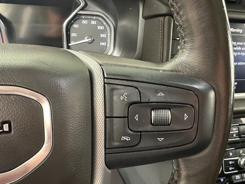 Used 2021 GMC Yukon Denali w/ Denali Premium Package AWD/4WD image 29