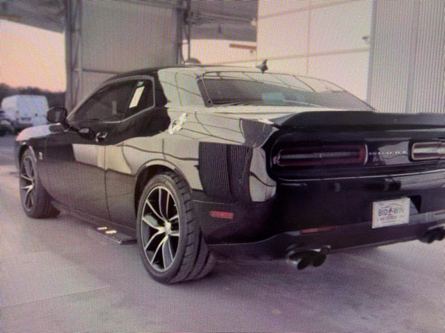 Used 2015 Dodge Challenger R/T Scat Pack w/ Leather Interior Group RWD image 10