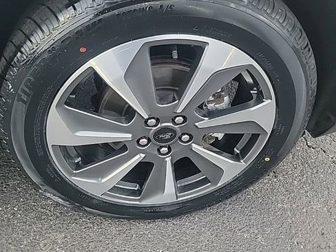 Certified 2023 Ford Escape Platinum image 11