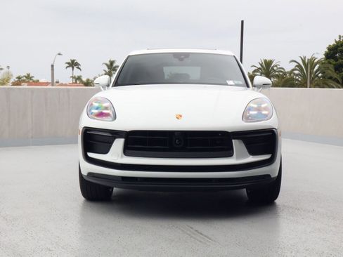 New 2026 Porsche Macan AWD/4WD image 6