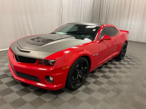 Used 2013 Chevrolet Camaro SS w/ Rear Vision Package RWD image 5