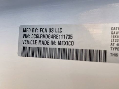 Used 2024 RAM ProMaster 2500 image 32