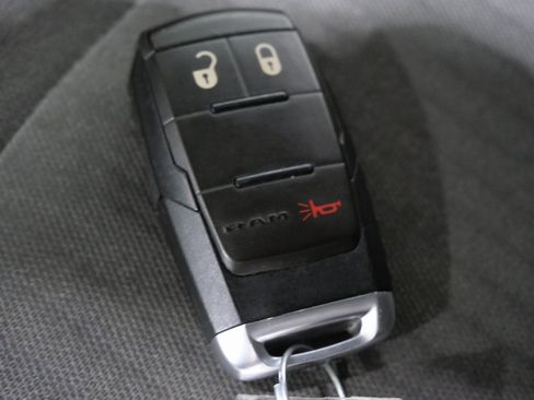 Used 2024 RAM 2500 Big Horn image 27