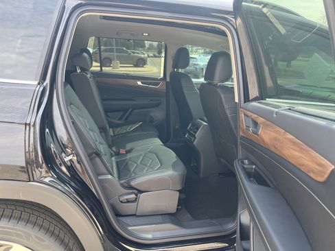 New 2026 Volkswagen Atlas SE FWD image 30