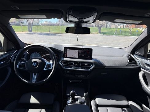 Used 2024 BMW X4 xDrive30i w/ M Sport Package image 12