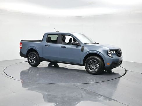 New 2026 Ford Maverick XLT w/ XLT Luxury Package AWD/4WD image 4