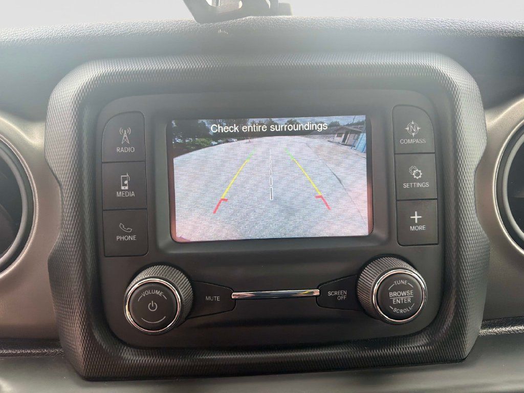 Used 2018 Jeep Wrangler Sport AWD/4WD image 19