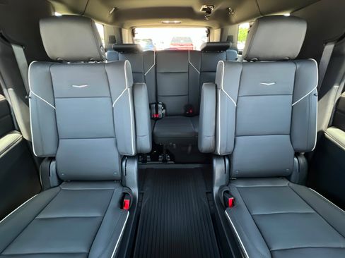 New 2026 Cadillac Escalade ESV Sport w/ Touring Package AWD/4WD image 27