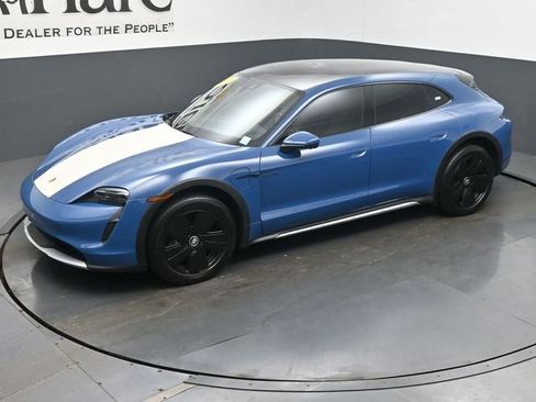 Used 2021 Porsche Taycan 4 Cross Turismo AWD/4WD image 43