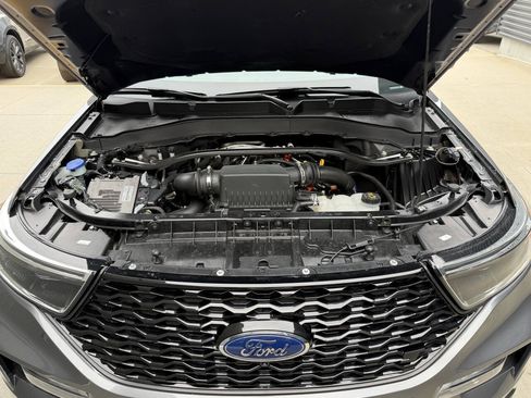 Used 2022 Ford Explorer ST AWD/4WD image 13