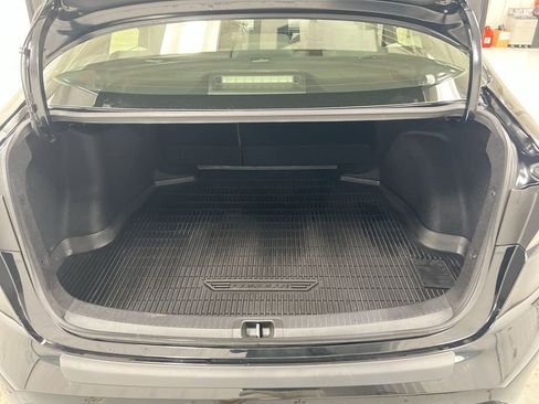 Used 2025 Toyota Corolla SE w/ Convenience Package image 23