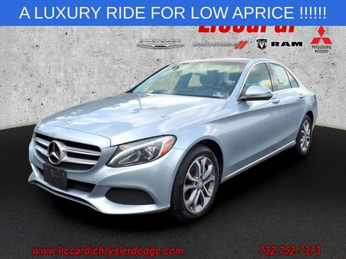 Used 2016 Mercedes-Benz C 300 4MATIC Sedan image 3