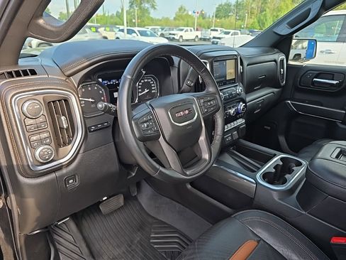 Used 2021 GMC Sierra 1500 AT4 w/ Off-Road Performance Package image 10