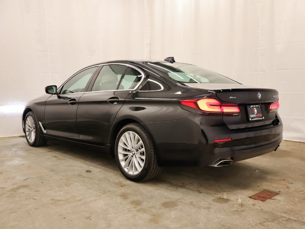 Used 2021 BMW 540i xDrive w/ Premium Package AWD/4WD image 4