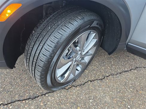 Used 2023 Buick Encore GX Essence w/ Experience Buick Package image 34