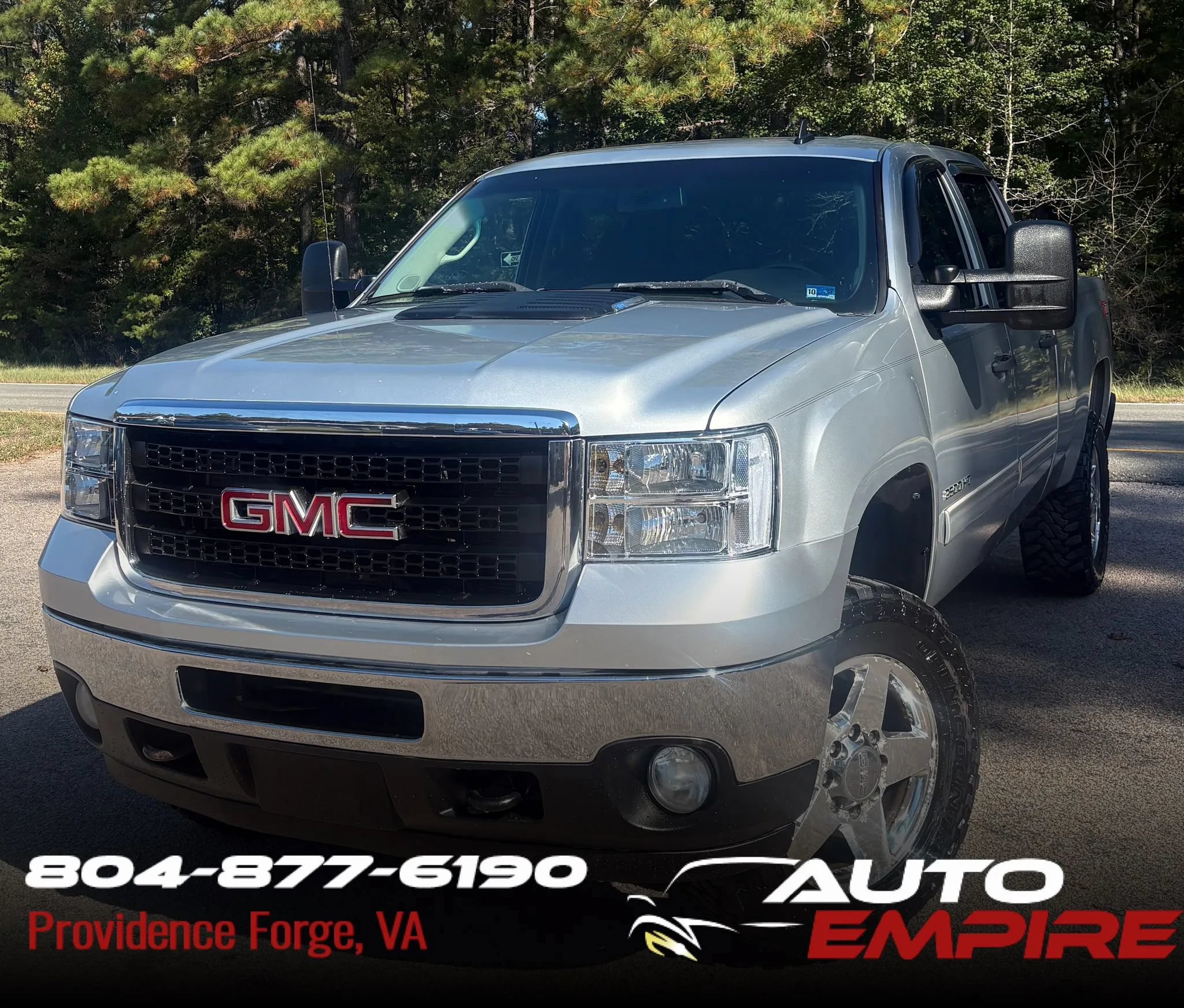 Used 2012 GMC Sierra 2500 SLE w/ SLE Preferred Package AWD/4WD image 1