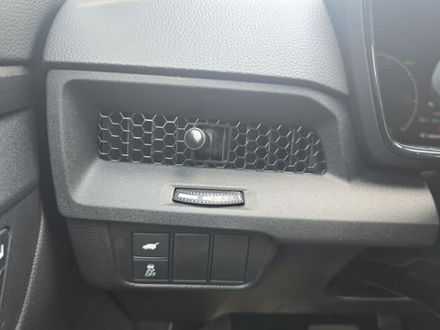 Used 2025 Honda CR-V Sport-L image 25