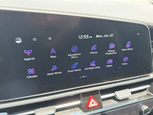 New 2026 Kia Niro EX FWD image 13
