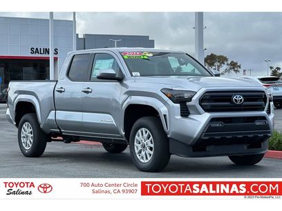 New 2025 Toyota Tacoma SR5