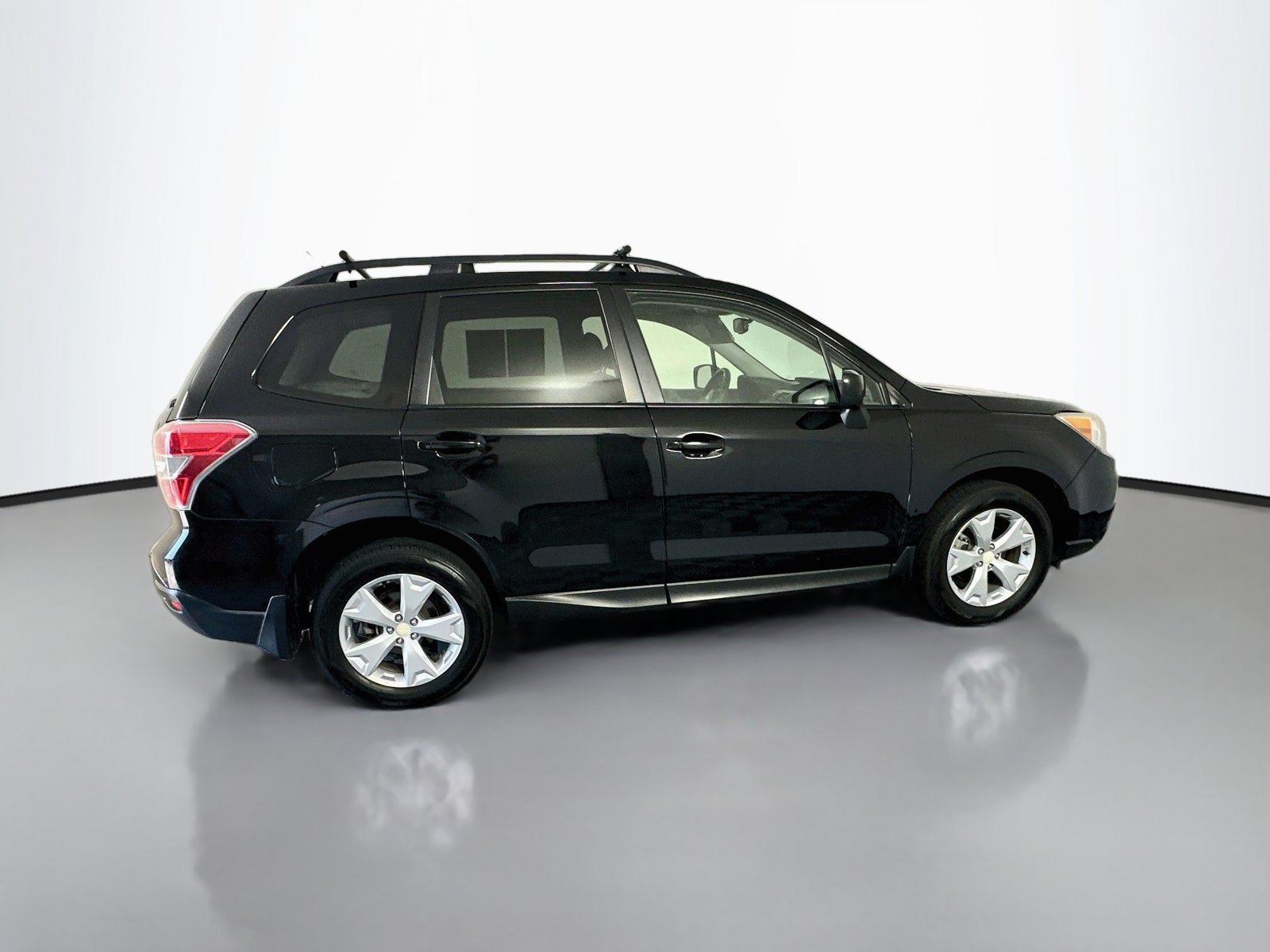 Used 2015 Subaru Forester 2.5i Premium w/ Protection Package #1 AWD/4WD image 8