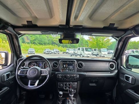 Used 2020 Jeep Gladiator Overland AWD/4WD image 33