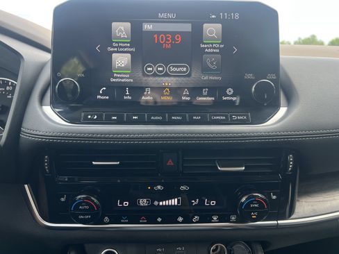 Certified 2021 Nissan Rogue SL w/ Premium Package FWD image 4
