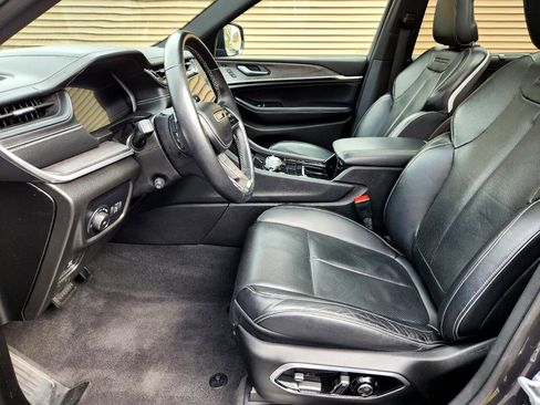 Used 2022 Jeep Grand Cherokee L Overland w/ Luxury Tech Group IV image 10